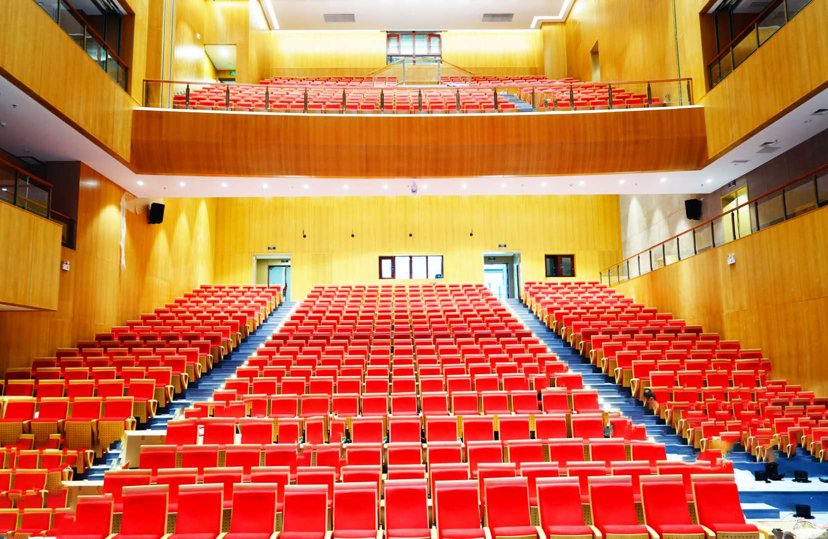 舞台音响效果与舞台艺术的把握