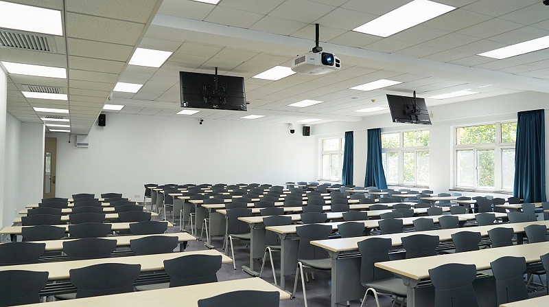 2校园多媒体教学系统：教育的新未来